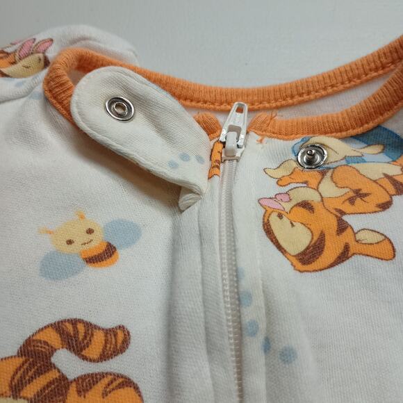 Disney Baby Tigger Sleeper SwaddleMe Eagles Blanket Bundle - Picture 10 of 15